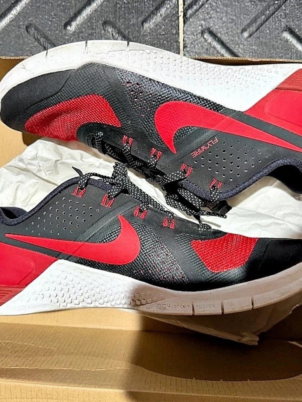 Nike Metcon 1 OG Men's Athletic Shoes US 11 Black & Red banned